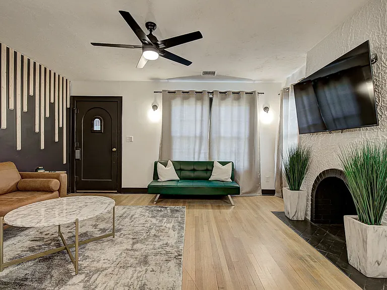 2215 W Broadway Ave #1 — Photo 50