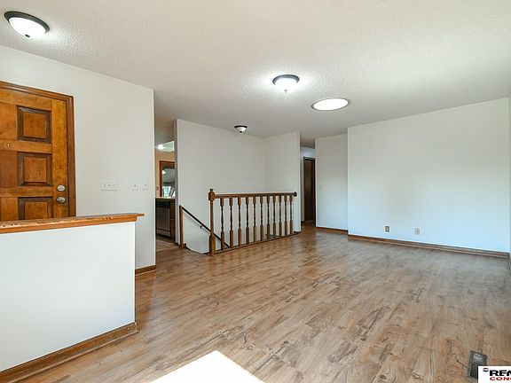 4th image of 3001 S 52nd St