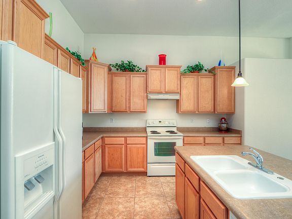 5th image of 44307 W Adobe Cir
