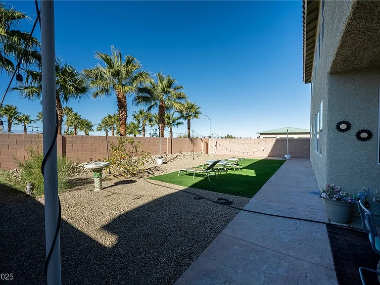 359 Hoskins Ct — Photo 65