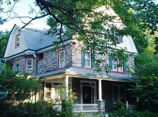 216 Summit Ave, Jenkintown, PA 19046