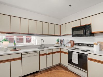 234 North Broadway #608, Milwaukee, WI, 53202