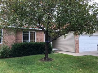 5542 Barrington Park Dr, Lincoln, NE 68516