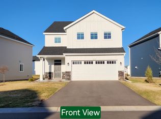 10229 Goodview Cir, Cottage Grove, MN 55016