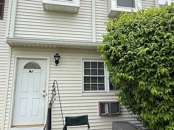 2nd image of 322 Richard Mine Rd APT W2