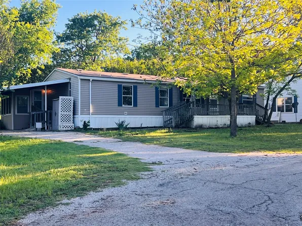 421 W Cedar St, Gordon, TX 76453
