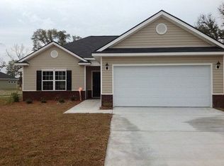 613 Mustang Ln NE, Ludowici, GA 31316