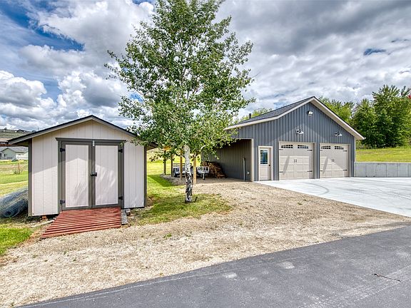 5th image of 900 Corvallis Hills Dr