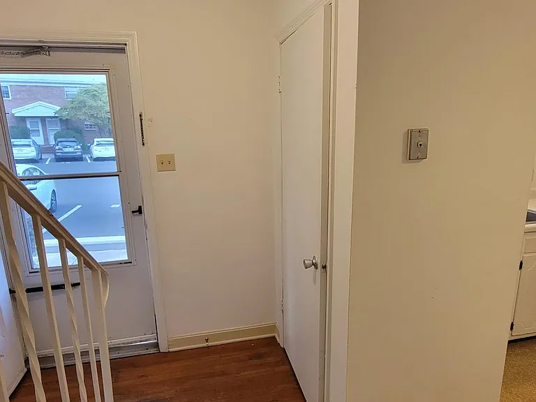 506 N Greensboro St #12 — Photo 8