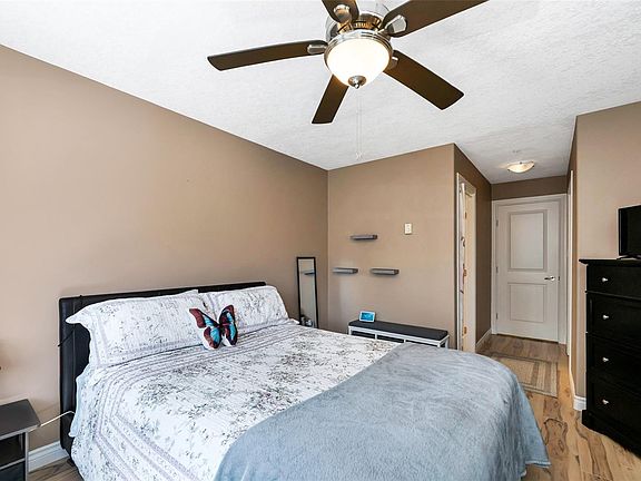 3rd image of 650 Dobson Rd #106