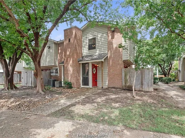 1904 Dartmouth St #I, College Station, TX 77840