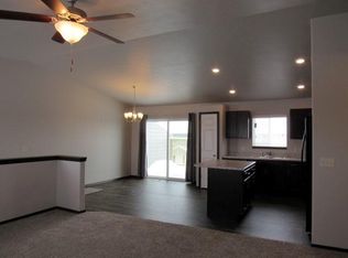 325 Jerry Pl UNIT 3, Tea, SD 57064