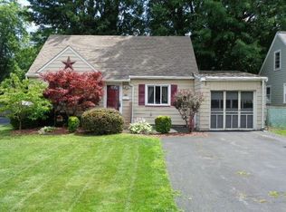 118 Duxbury Rd, Rochester, NY 14626