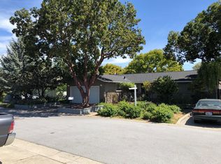 835 Fillippelli Dr, Gilroy, CA 95020