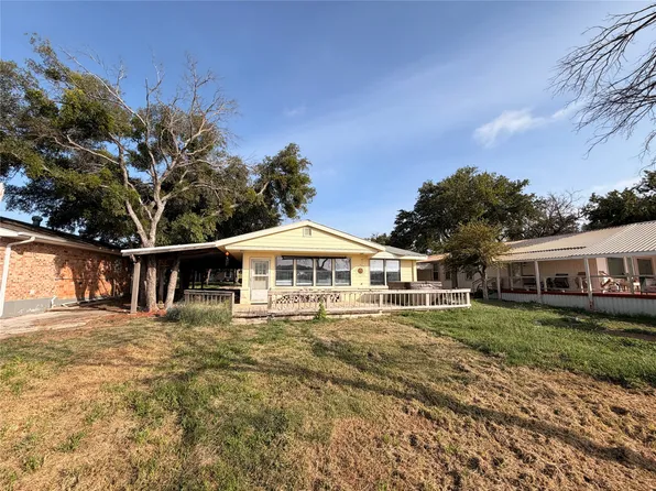 223 Avolyn Dr, Brownwood, TX 76801