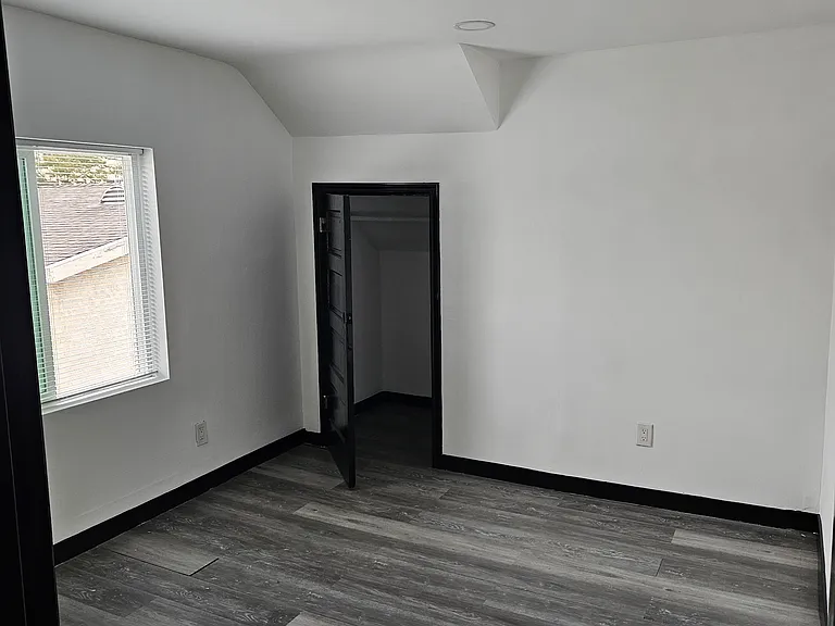 325 N Normandie Ave #325 — Photo 12