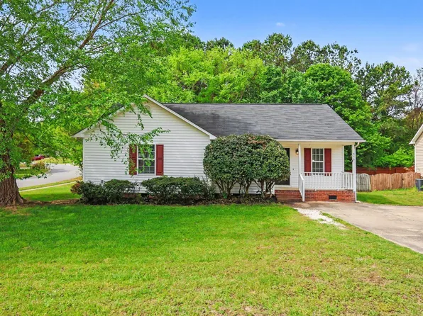 956 S Philwood Ct, Fuquay Varina, NC 27526