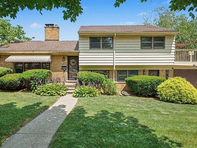 392 Cambridge Dr, Mount Clemens, MI, 48043