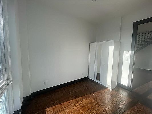 5th image of 348 Palmetto St #2