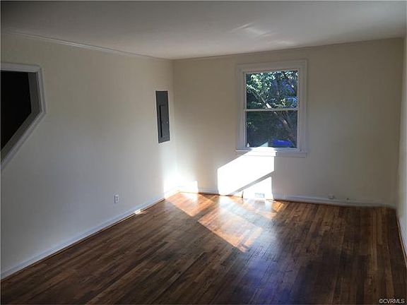 4th image of 3905 Peyton Ave
