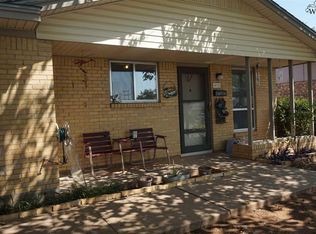 1012 Van Horn St, Iowa Park, TX 76367