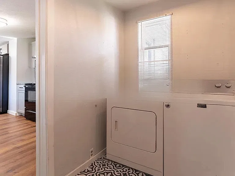 2 bed, 1217 sqft, $1,225 — Photo 3
