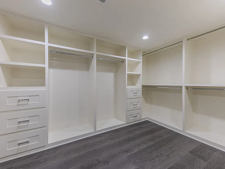2150 S El Molino Ave — Photo 50