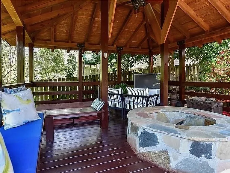 1194 Houston Mill Rd NE — Photo 18