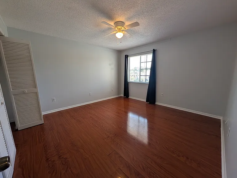 11435 Georgetown Cir — Photo 23