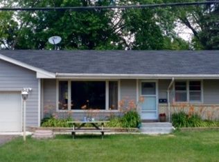 7800 Knoll St, Golden Valley, MN 55427