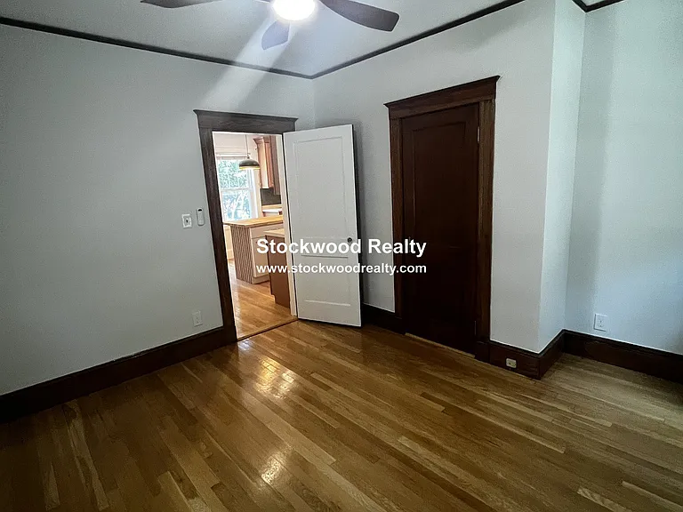 72 Harvest St #1R — Photo 32
