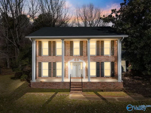 7800 Shadow Bend Dr SE, Huntsville, AL 35802