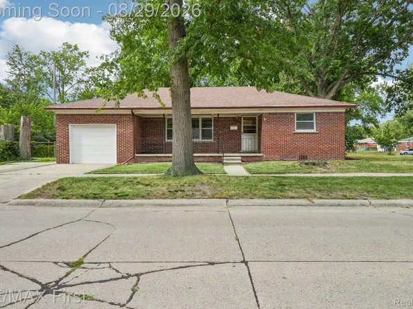 29309 Milton Ave, Madison Heights, MI 48071