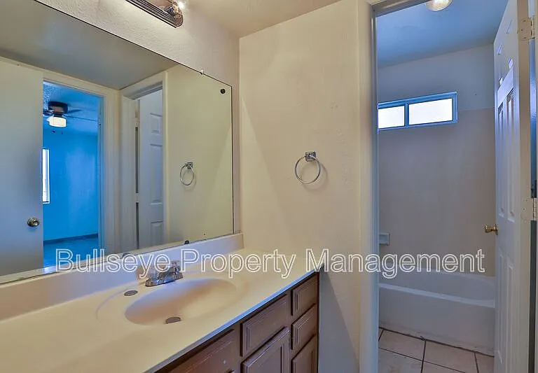 1865 N Spg #202 — Photo 12