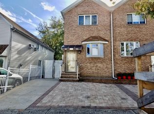 412 Adams Ave, Staten Island, NY 10306