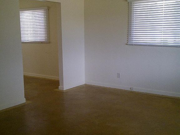 3rd image of 3015 E 4th St #3015