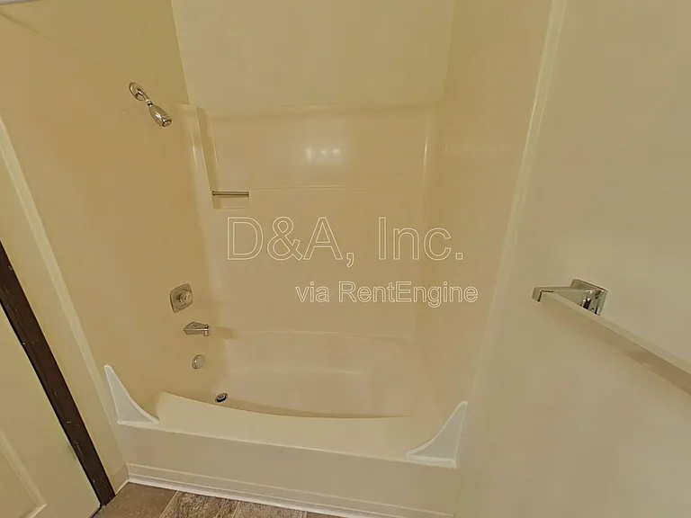 697 Jefferson St SE #4 — Photo 5