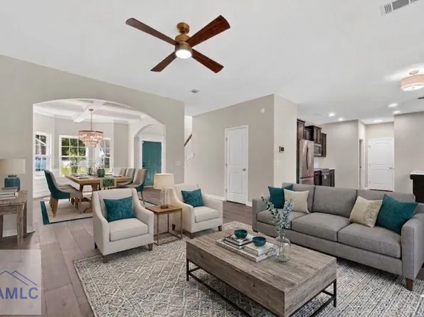 1232 Peacock Trl, Hinesville, GA 31313