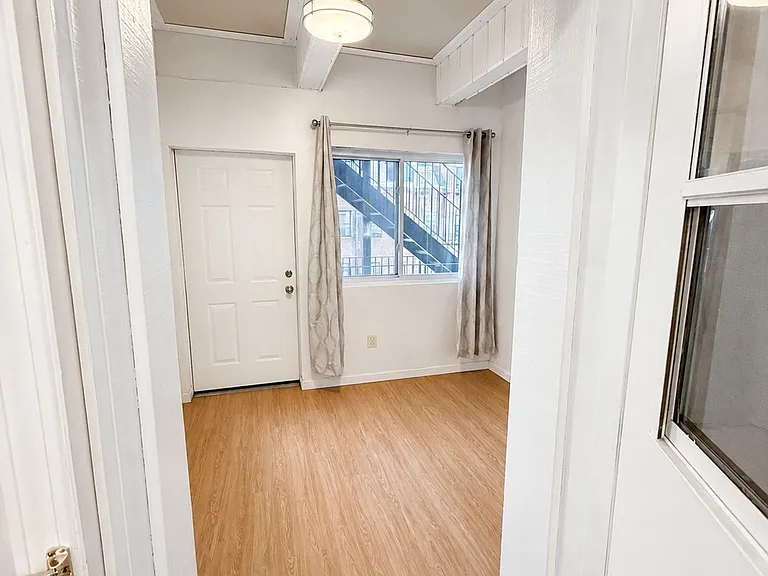 74 Tyler St #C — Photo 10