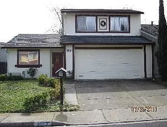 3513 Desanie Cir photo 1