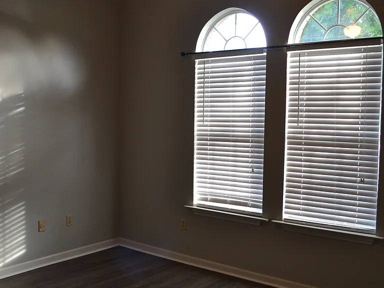 1176 Brady Hollow Ln #1 — Photo 3
