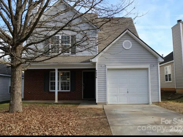 4030 Cindy Woods Ln, Charlotte, NC 28216