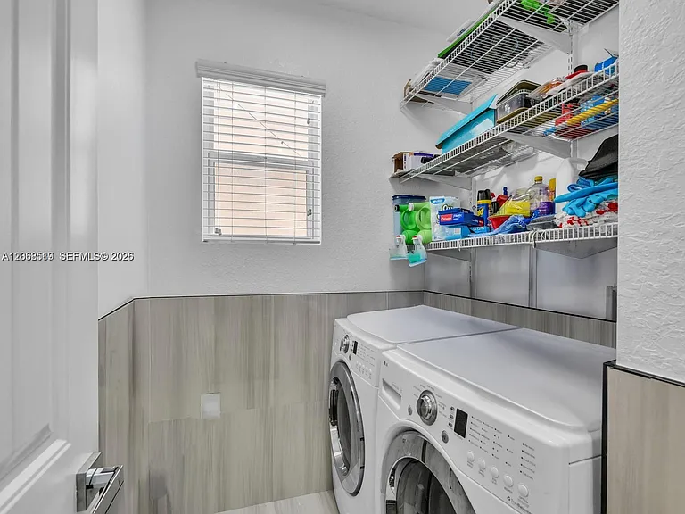 8956 SW 215th Ln — Photo 17