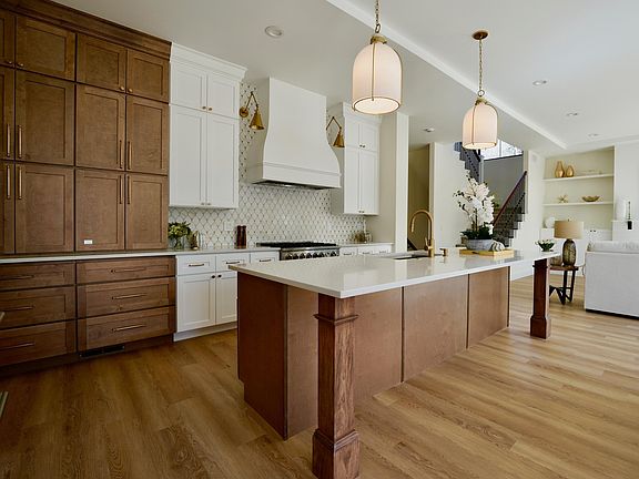 2nd image of 14759 McGinty Rd W