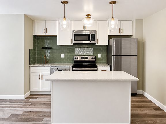 2nd image of 4429 W Pine Blvd #205