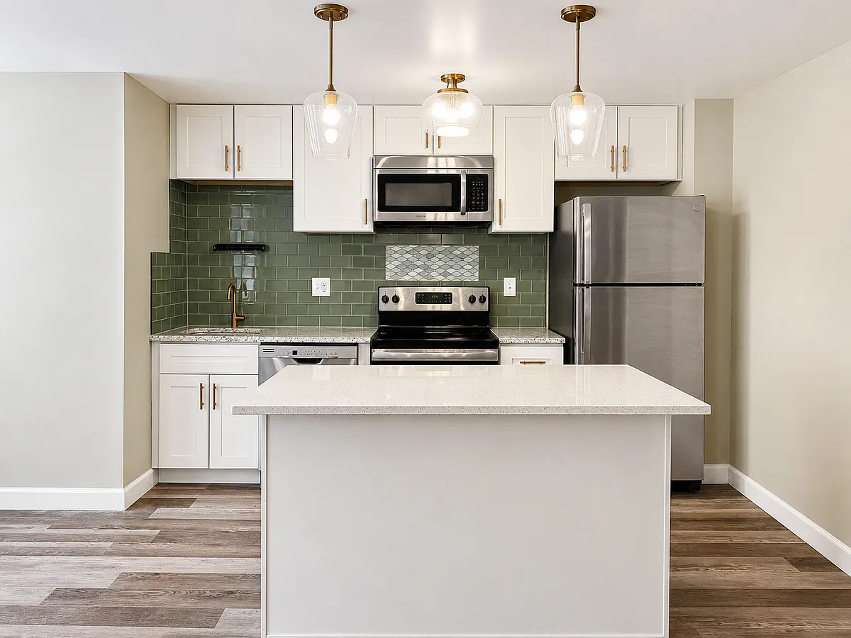 Building Photo - 4429 W Pine Blvd #205