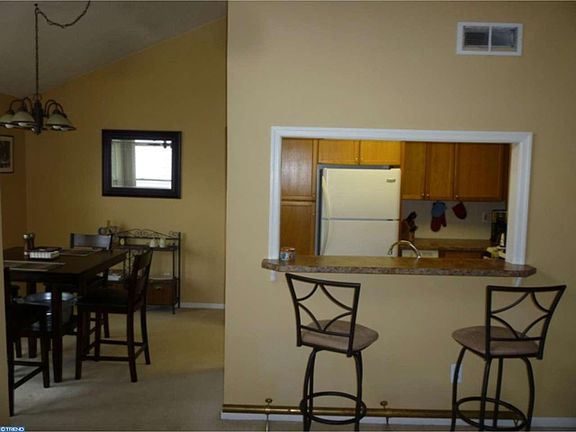 4th image of 5209 Birch Cir