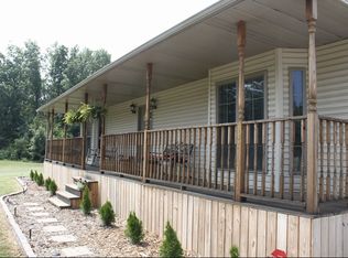 12267 Strawberry Rd, Carbondale, IL 62901