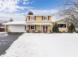 7 Flamingo Cir, Rochester, NY 14624