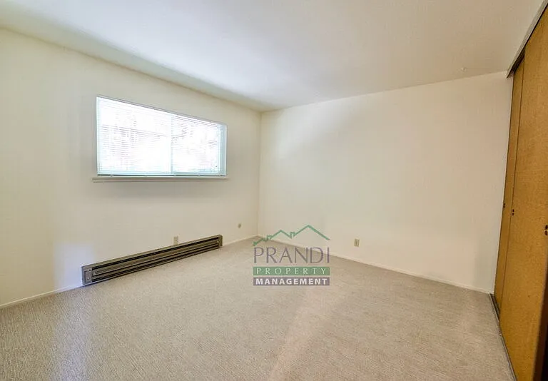 1562 Sir Francis Drake Blvd #4 — Photo 11